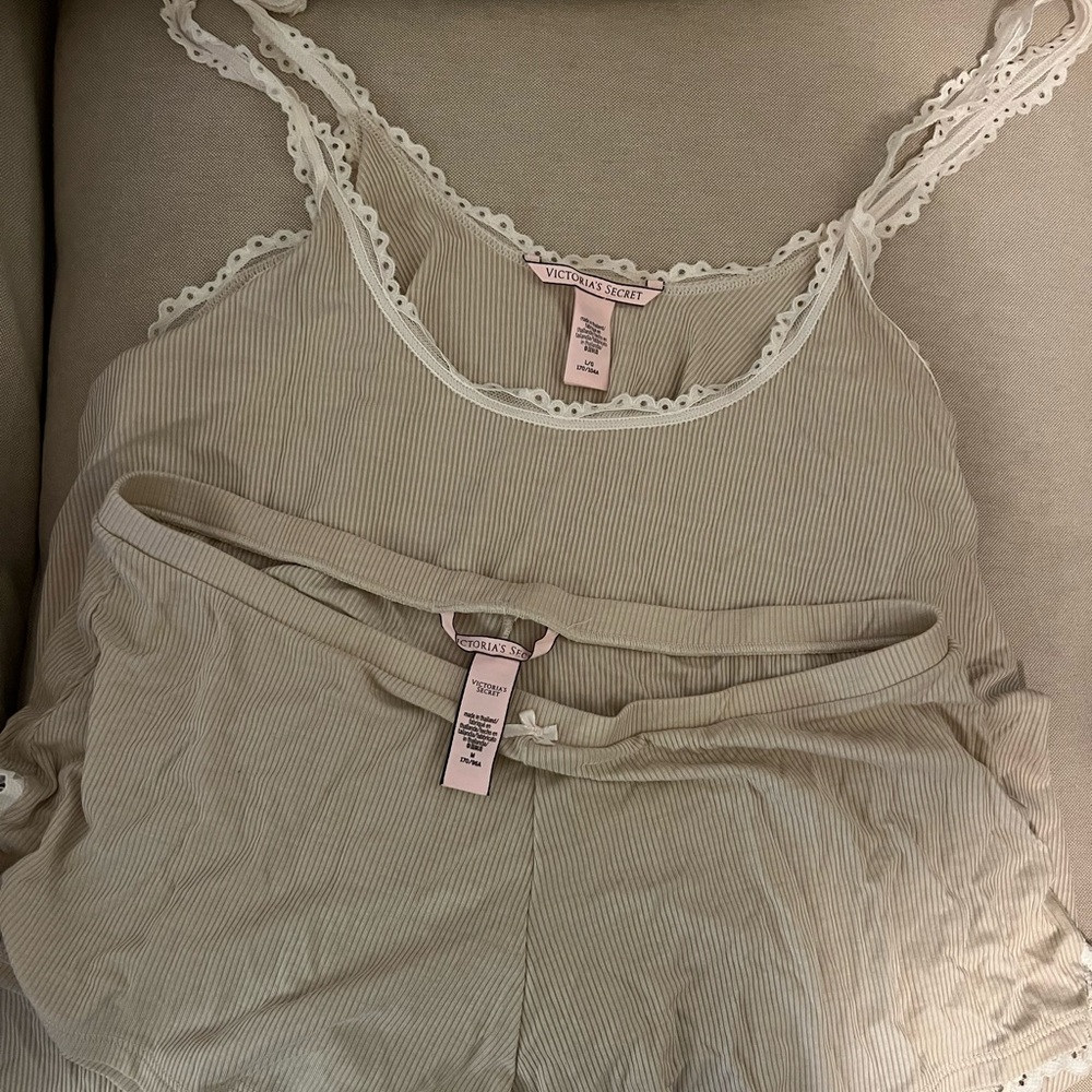 Victoria secret sleep set